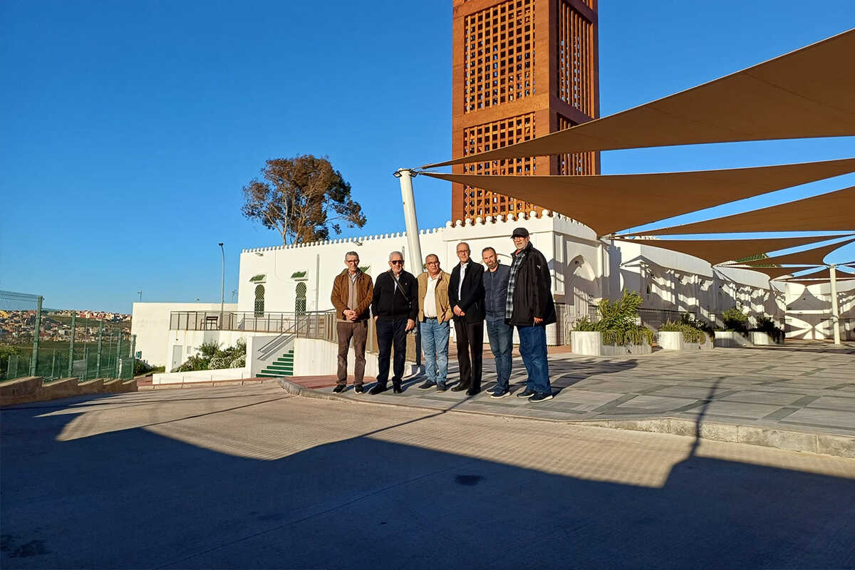 Visita a Melilla del Centro Cultural Al Idrissi, junto con la ONG Alas Protectoras