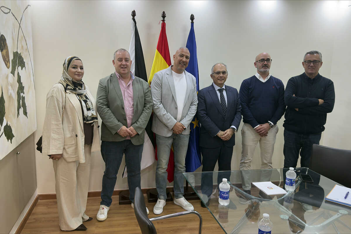 Visita del responsable federal de construcción y minería, Sergio Estela