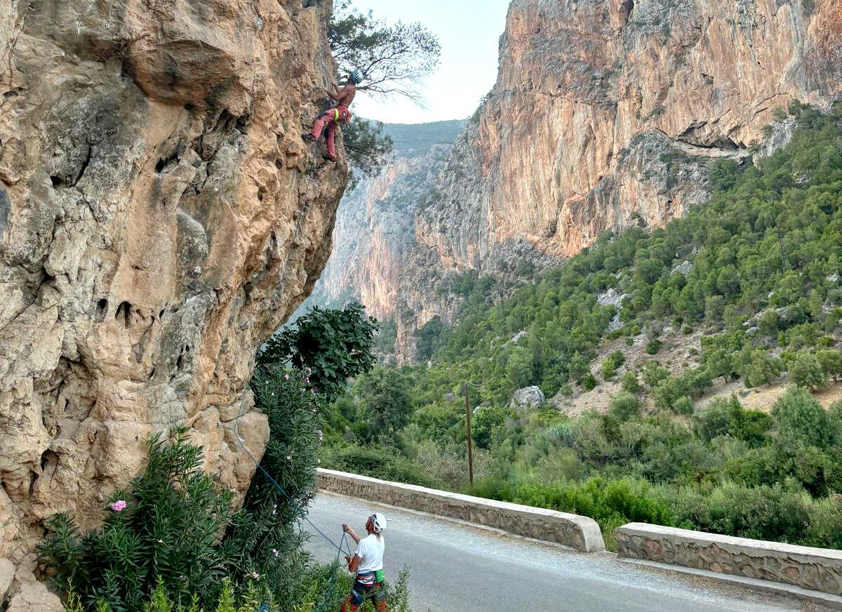 Nace el club de escalada 'Sin Gravedad'_ un regreso a la esencia de la roca (1)