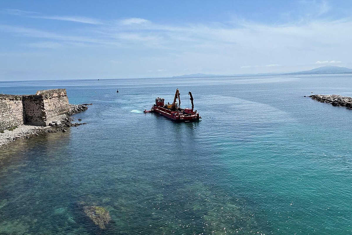 Dragado del Foso de San Felipe en abril de 2026 / Cedida