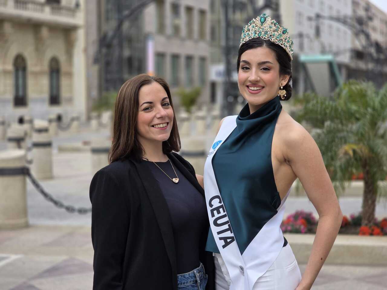 Alejandra Ortega junto a la delegada de Miss World en Ceuta, Estefanía Fernández / Laura Ortiz