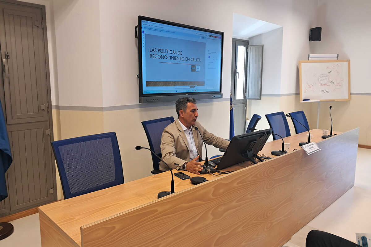 Jornadas sobre diversidad cultural de la UNED / César Martín
