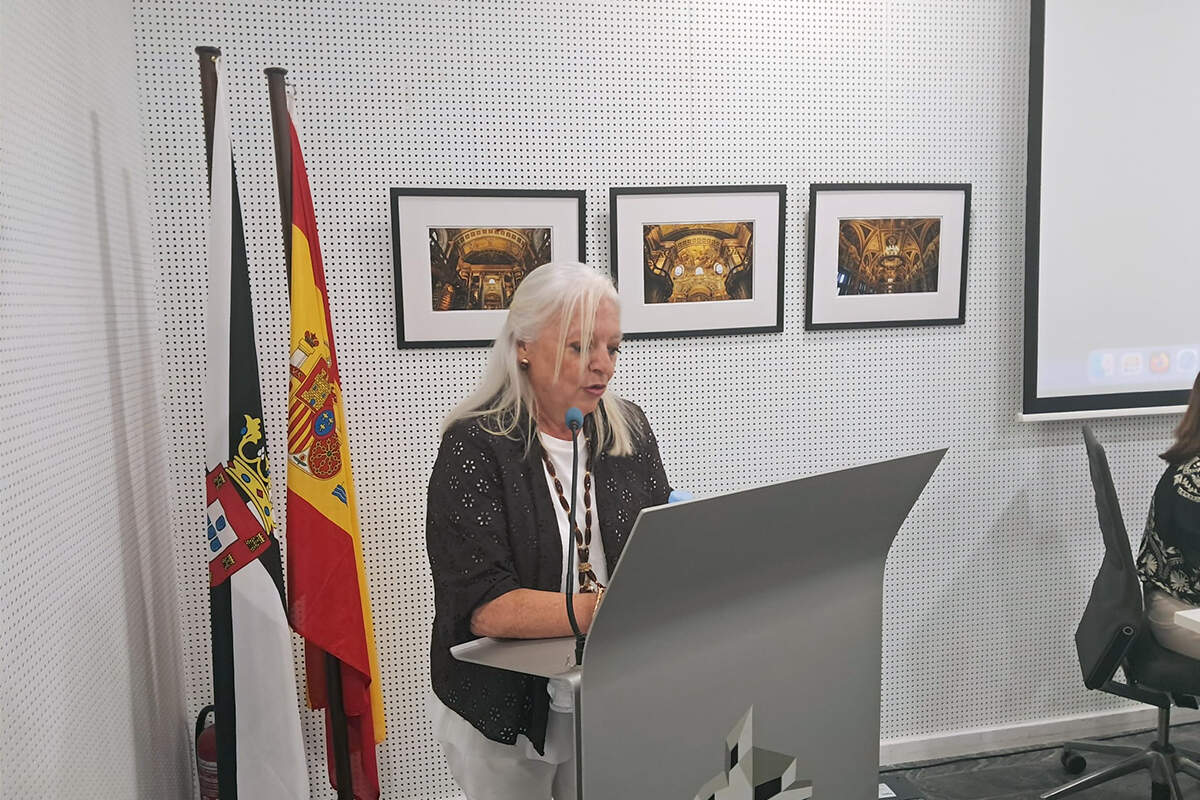 Presentación de Arturo Lezcano por los actos del Día de las Letras Gallega / César Martín