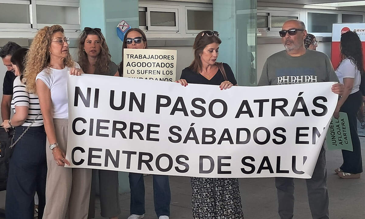 Concentración del personal de INGESA en Otero / César Martín
